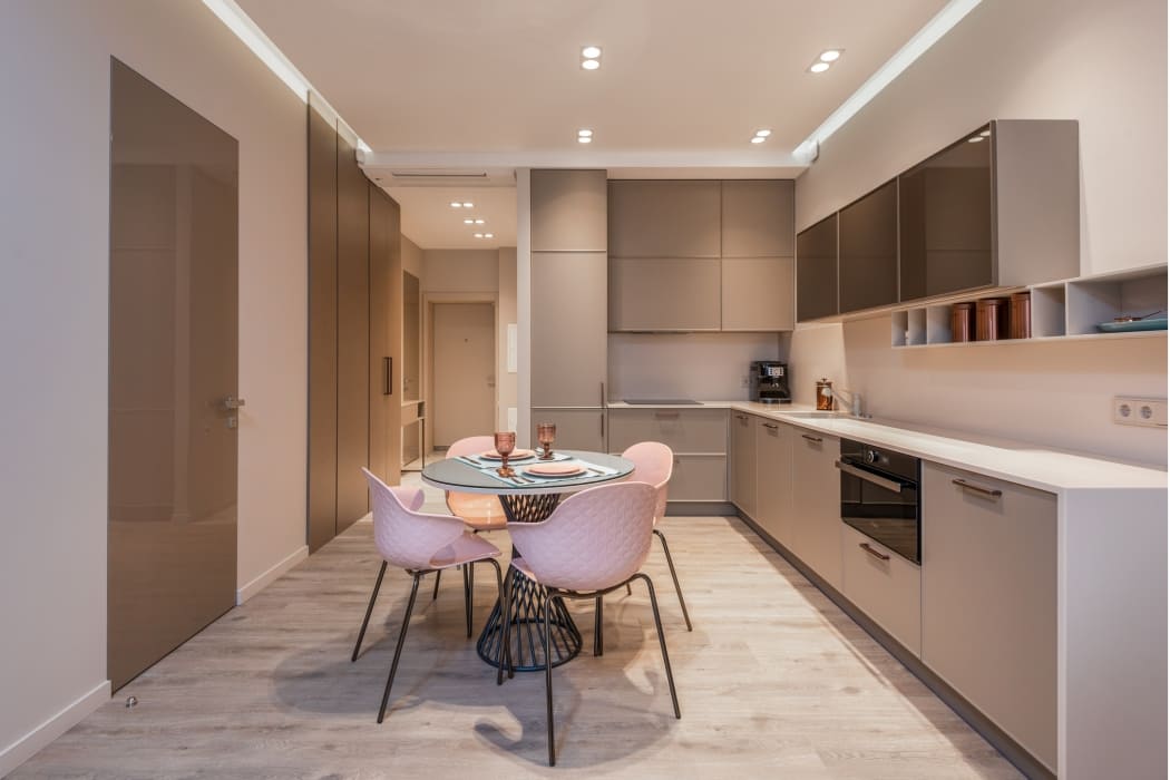 Mẫu tủ bếp cánh kính Acrylic chung cư Mẫu tủ bếp cánh kính Acrylic chung cư