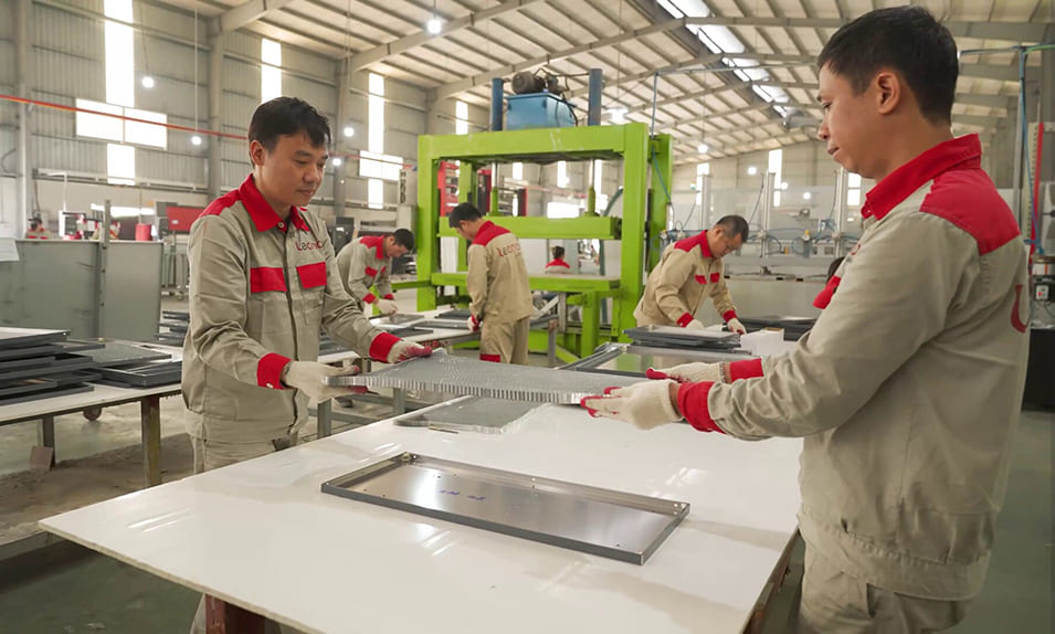 Tủ bếp inox 3 lớp Lecmax Home