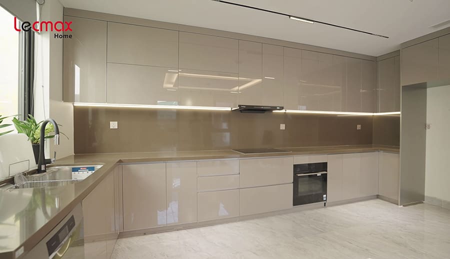 Tủ bếp inox cánh kính tại Lê Thanh Nghị Hà Nội