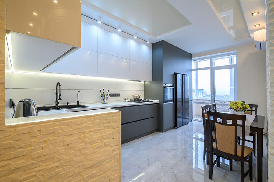 Tủ bếp inox cánh Acrylic bóng gương